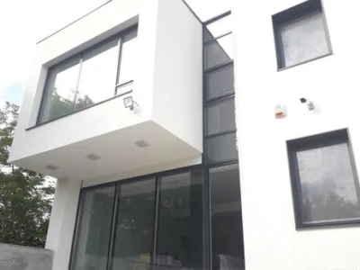 Ferestre - usi din aluminiu / PVC Bucuresti