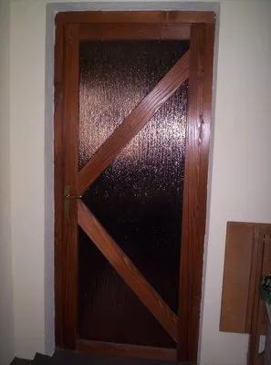 Ferestre si usi din lemn triplustratificat - Turda / Cluj