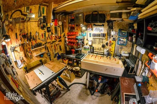 Atelier tamplarie obiecte unice din lemn masiv la comanda - Bucuresti