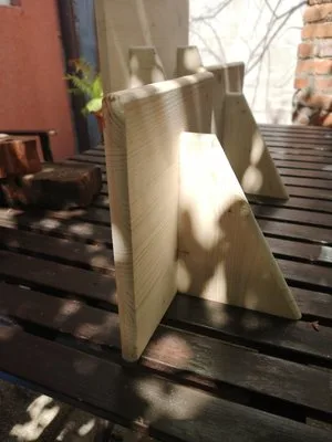 Atelier tamplarie obiecte unice din lemn masiv la comanda - Bucuresti