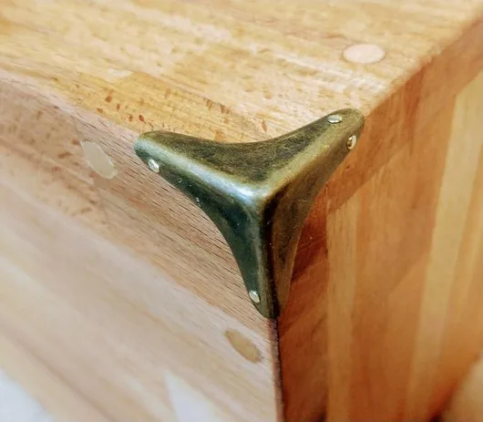 Atelier tamplarie obiecte unice din lemn masiv la comanda - Bucuresti