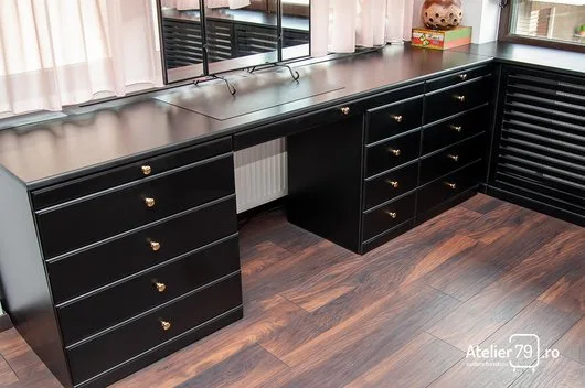 Design si creatie de mobilier Bragadiru