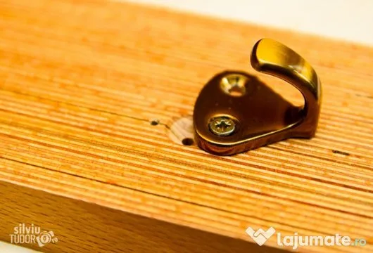 Atelier tamplarie obiecte unice din lemn masiv la comanda - Bucuresti