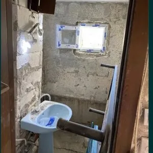 Decopertare gresie - faianta - decojire pereti - transport moloz - Bucuresti