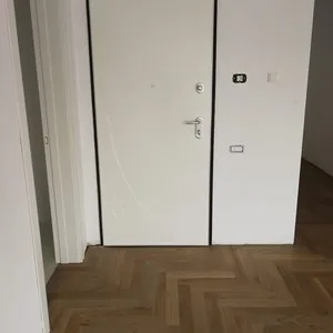 Showroom parchet - usi - covoare si mochete - Bucuresti