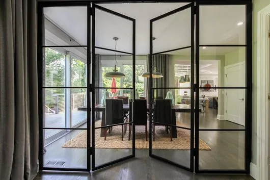 Usi - parchet - ferestre - scari din lemn - Bucuresti