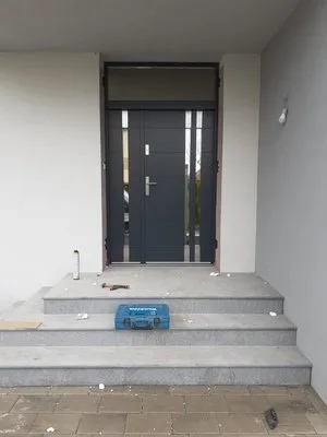 Usi - parchet - ferestre - scari din lemn - Bucuresti