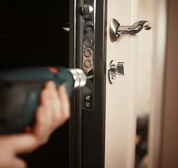 Lacatus usi Bucuresti