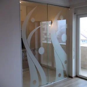 Amenajari interioare cu sticla securizata - Bucuresti