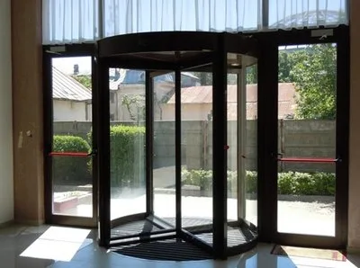 Usi de garaj - usi industriale - bariere - automatizari de porti - Bucuresti