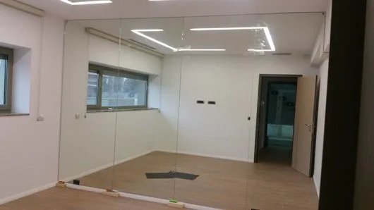 Amenajari interioare cu sticla - Popesti Leordeni / Ilfov