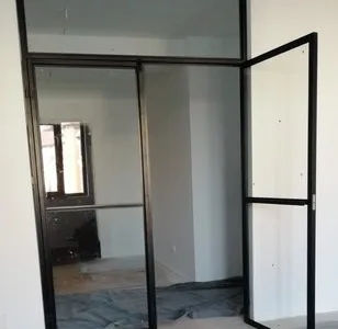 Mobilier - usi si compartimentari din sticla - Bucuresti