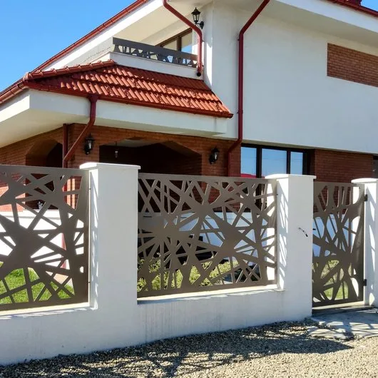 Firma de instalare de garduri si porti