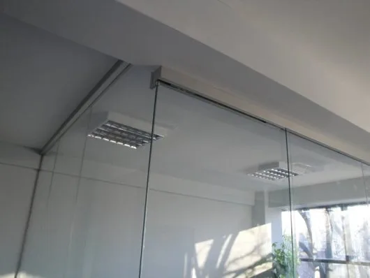 Montaj usi din sticla - compartimentari birouri - placari cu sticla - Bucuresti