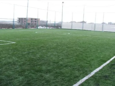 Oradea - Terenuri sportive - parcuri de copii - gazon artificial