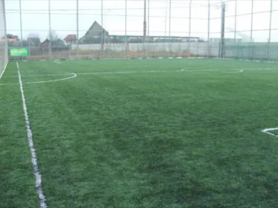 Oradea - Terenuri sportive - parcuri de copii - gazon artificial