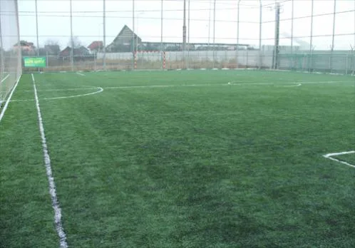 Oradea - Terenuri sportive - parcuri de copii - gazon artificial