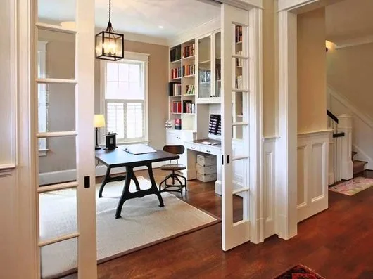 Usi si scari din lemn masiv realizate la comanda - Margineni / Bacau