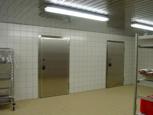 Usi industriale - usi sectionale - usi garaj - Otopeni / Ilfov
