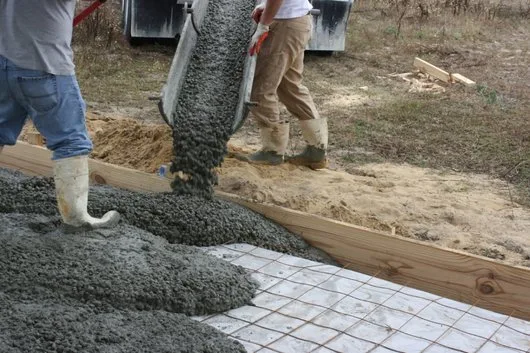 Inchiriere pompe si vibratoare beton - Bragadiru / Ilfov
