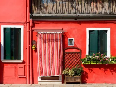 Vopsitorie si zugraveli - interioare si exterioare - Ploiesti