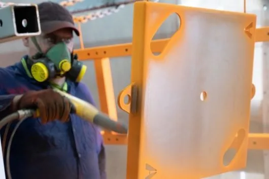 Vopsire in camp electrostatic - Bucuresti