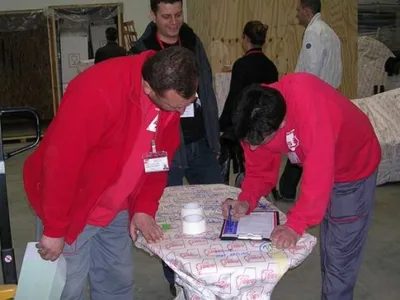 Transport si mutari locale si internationale