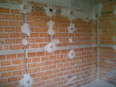 Instalatii electrice si automatizari