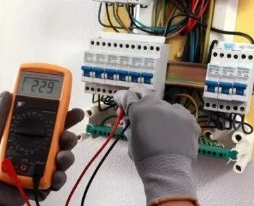 Instalatii electrice si automatizari