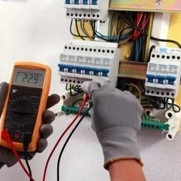 Instalatii electrice si automatizari
