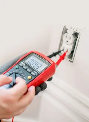 Instalatii electrice si automatizari