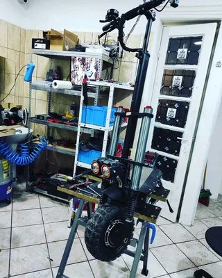 Service trotinete electrice - Bucuresti