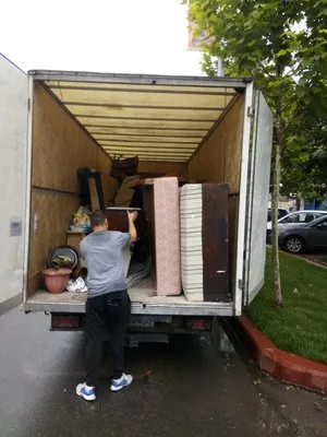 Evacuare mobila veche - Bucuresti