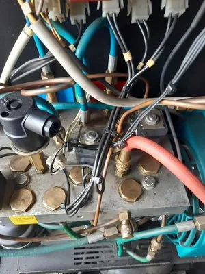Reparatii frigidere - vitrine si lazi frigorifice - aer conditionat
