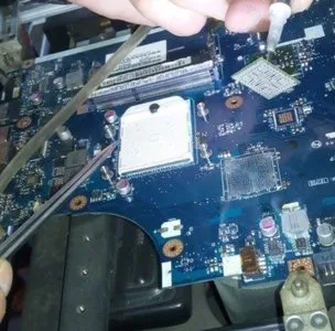Reparatii Tv LCD/LED - laptop Bucuresti
