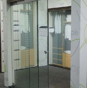 Feronerie pentru constructii din sticla, - Manastirea / Dambovita