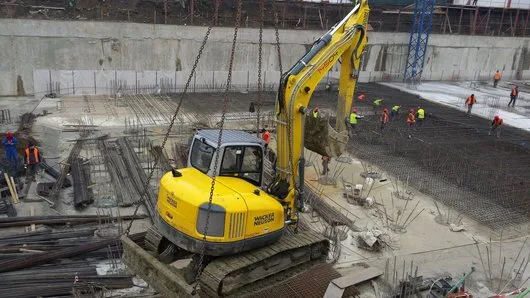 Lucrari mecanizate in constructii si transporturi rutiere de marfuri - Iasi
