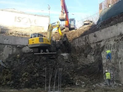 Lucrari mecanizate in constructii si transporturi rutiere de marfuri - Iasi