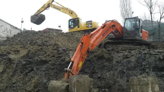 Lucrari mecanizate in constructii si transporturi rutiere de marfuri - Iasi