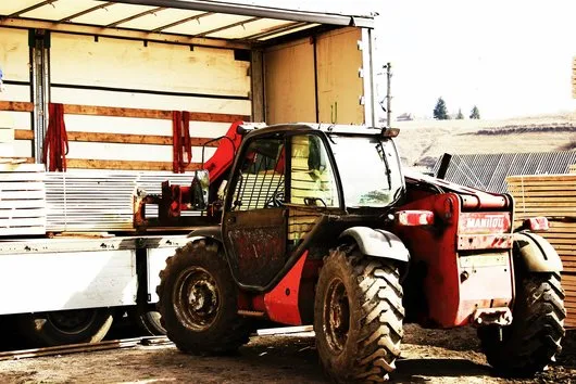 Transporturi de marfuri interne si internationale si vanzare cherestea - Toplita / Harghita