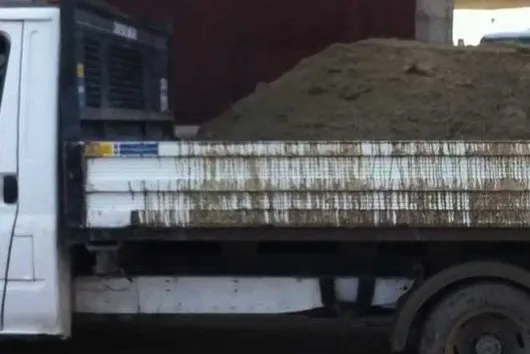 Gunoi - mobila veche - moloz - nisip - pietris Bucuresti