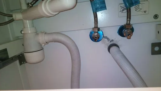 Reparatii electrice - sanitare si rezolvarea diferitelor defectiuni casnice - Bucuresti si Ilfov