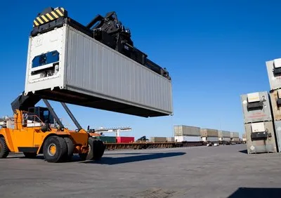 Transport marfa - depozitare si logistica - Victoria / Brasov