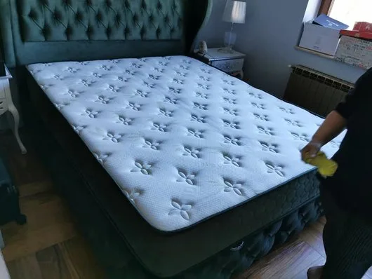 Curatare canapele saltele si tapiterie auto la domiciliu - Bucuresti