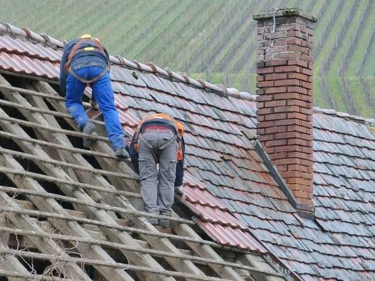 Montaj si reparatii acoperisuri