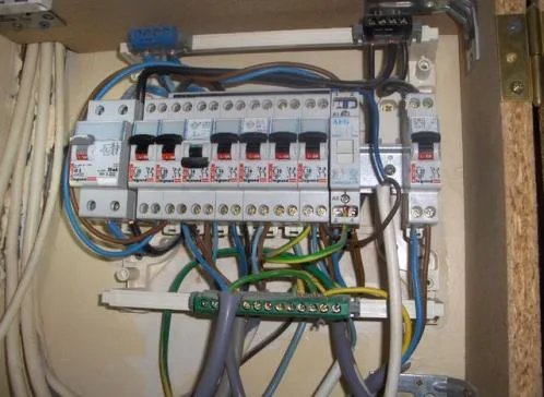 Executie si reparatii instalatii electrice Bucuresti