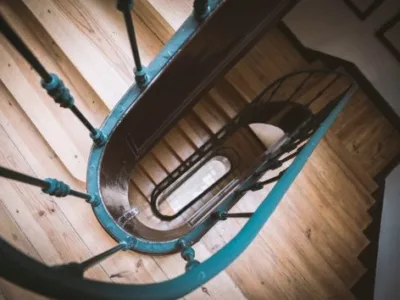 Comercializare - montaj usi si parchet Bucuresti