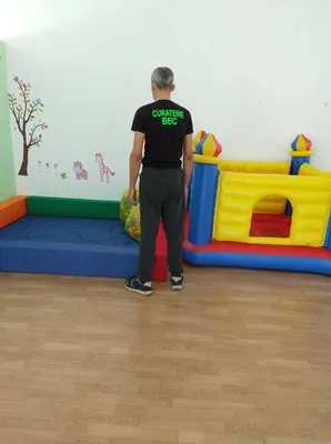 Curatenie Bec SRL