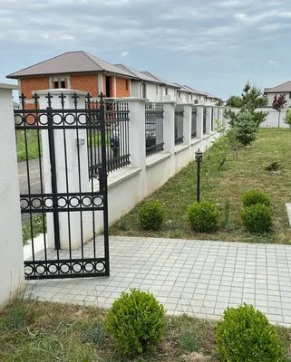 Porti - garduri - balusrade - copertine - Bucuresti