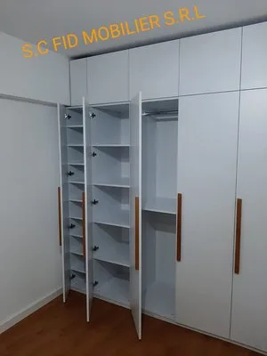 Mobilier la comanda